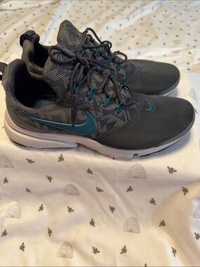 Nike Gray Sneakers with Teal Accents size 8.5